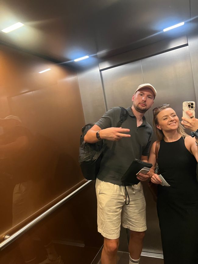 Hotel selfie