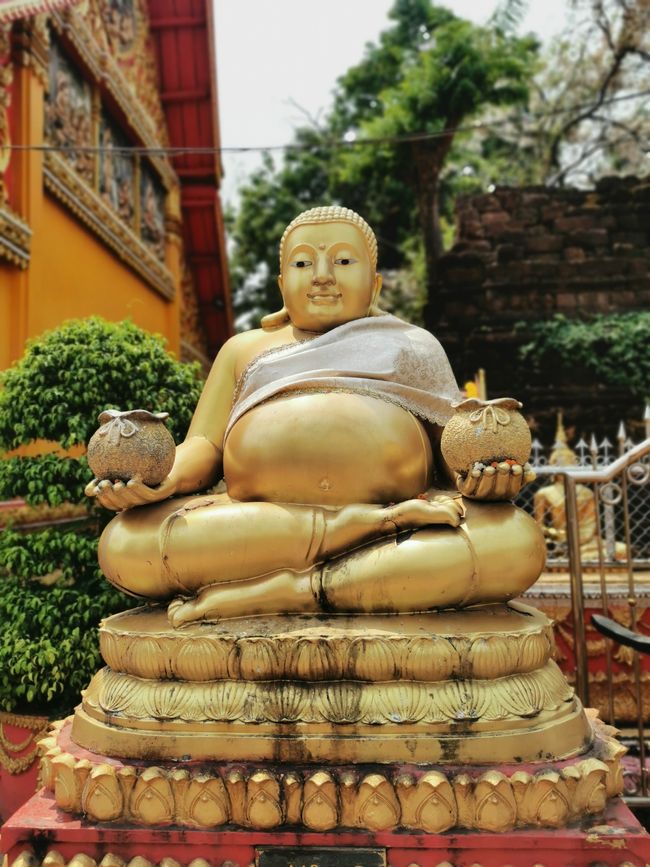Vientiane - 1.5 days on a temple and museum tour