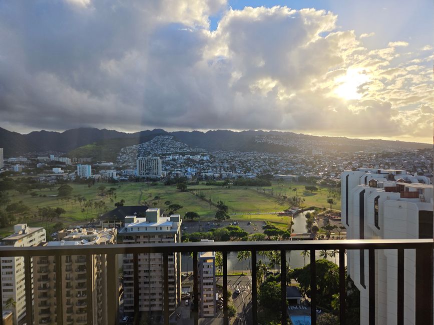 Good Morning in Waikiki 