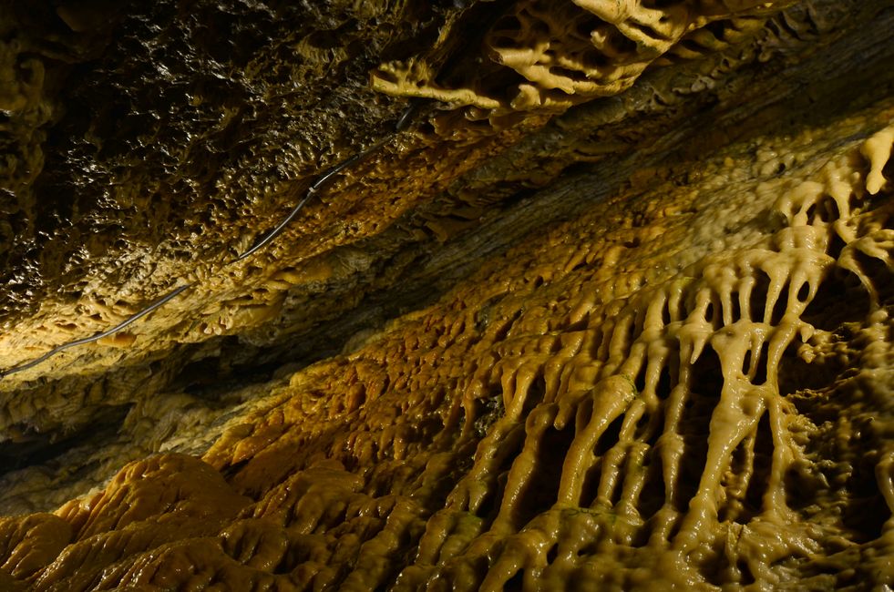 EXPLOSIVE ÜBERRASCHUNG - die Eberstadter Tropsteinhöhle