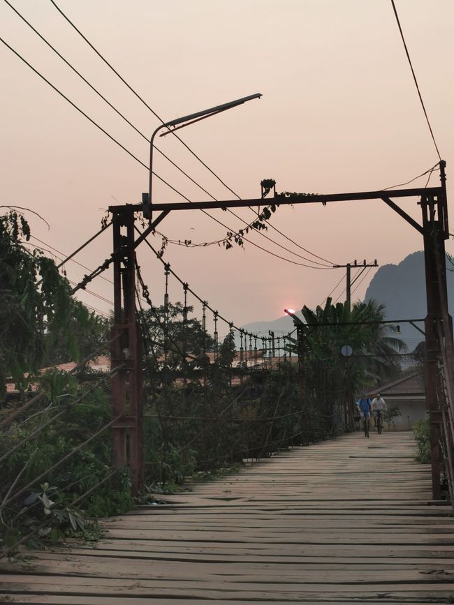 Continuing the journey to Vang Vieng - Hike to the Silver Cross Viewpoint and hot air balloon ride
