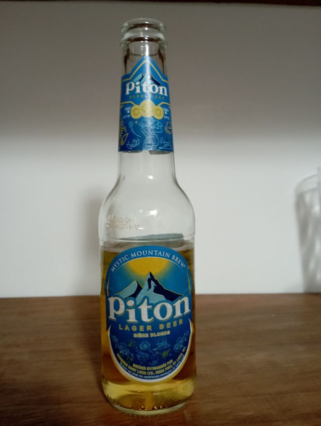Birra con i monumenti di St. Lucia