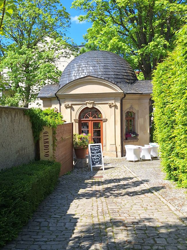 Sympathique café