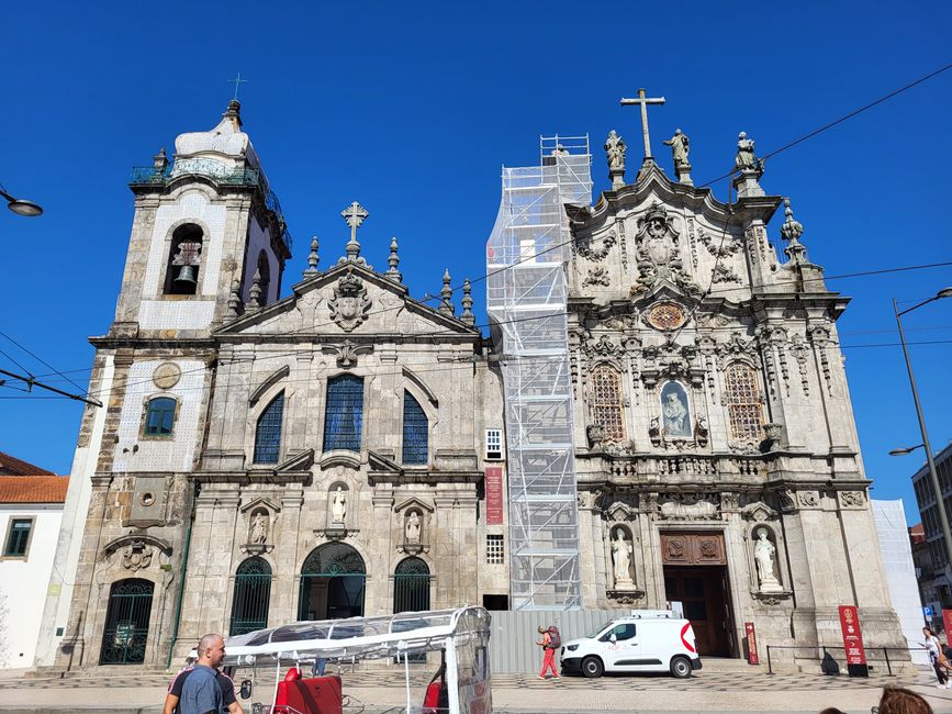 Chiese per poveri e ricchi