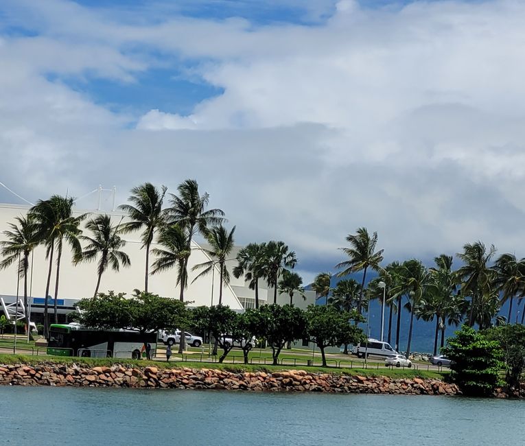 Day 102 of 175: Cruise around the world - Townsville/Australia
