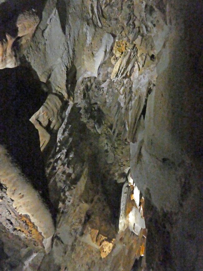 Cutta-Cutta-Caves