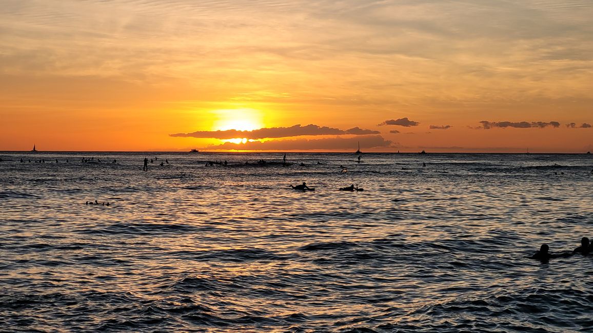 At 'Carefree Beach' – Sans Souci-Kaimana Beach Park