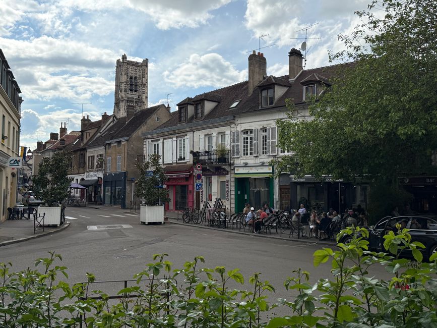 Freundliches Auxerre