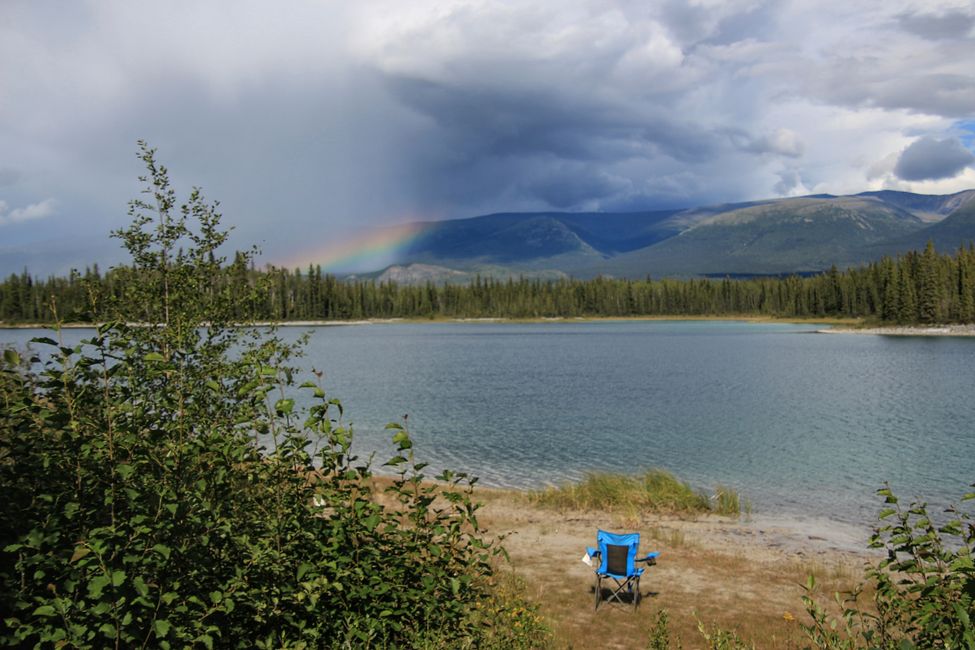 Boya Lake Campground - Blick von Site 5