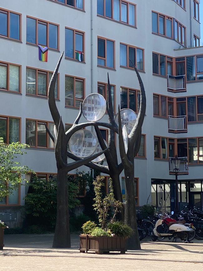 Kunst vor der Uni