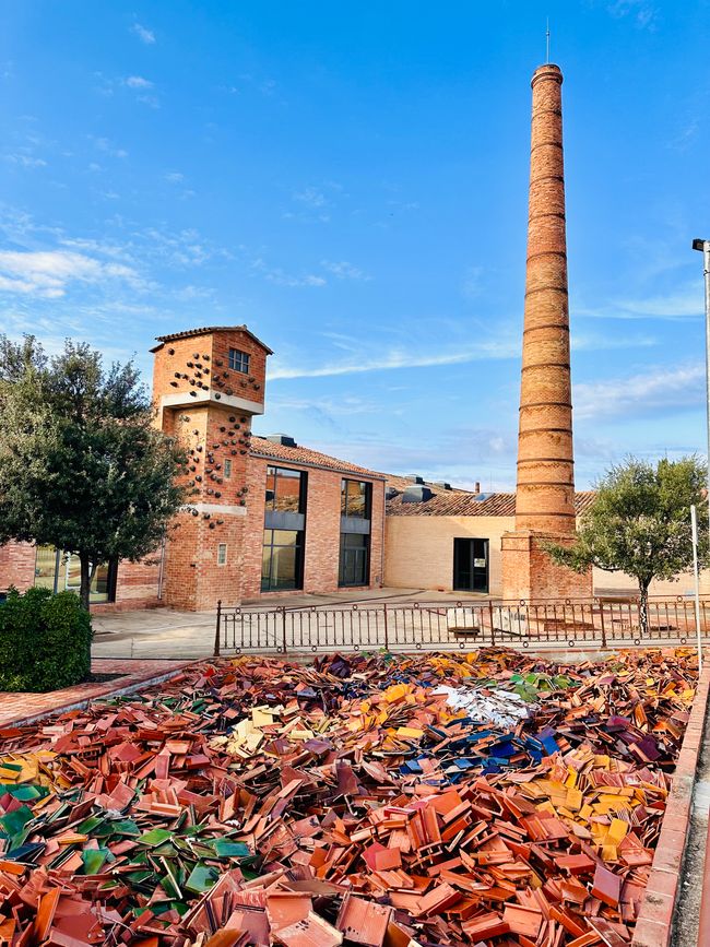 Peratallada and La Bisbal d'Empordà