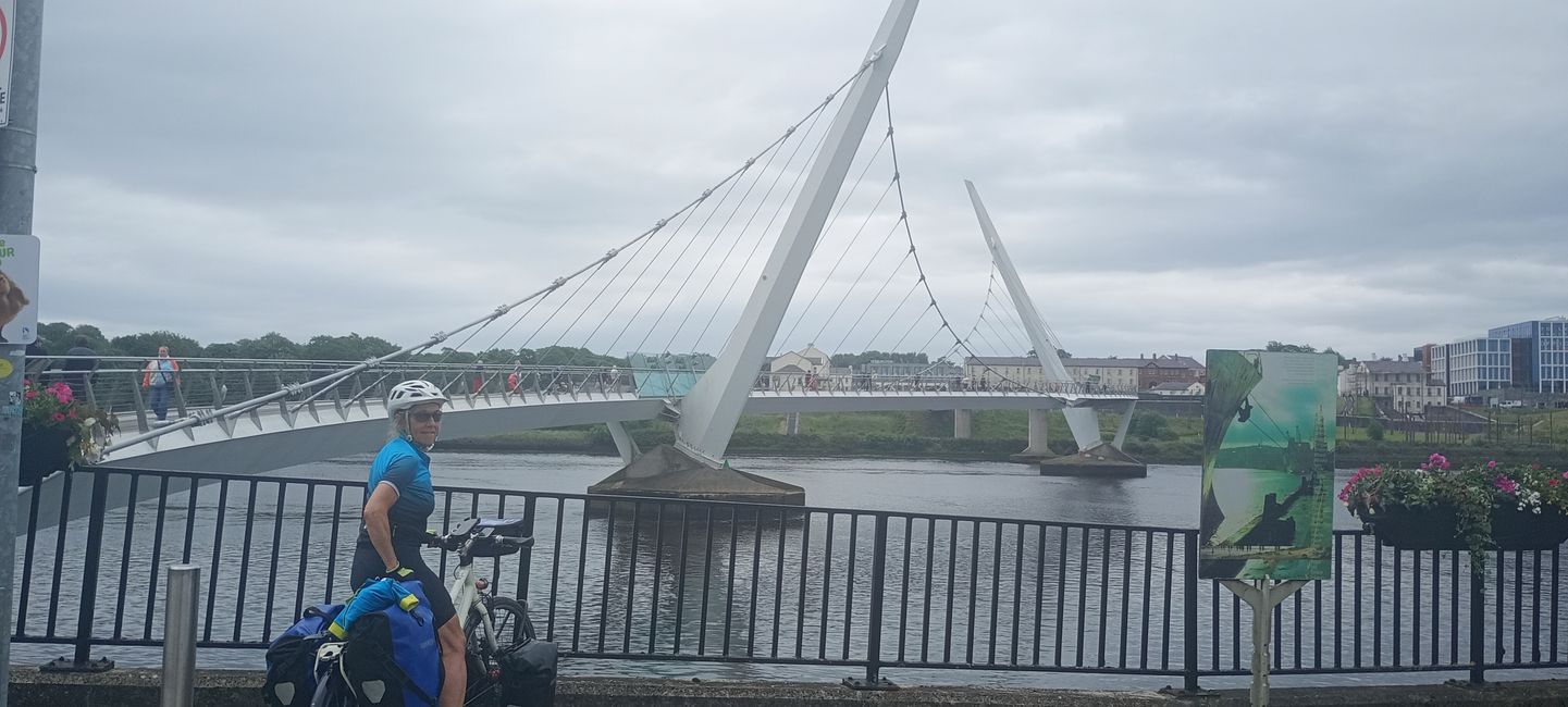 Peace Bridge di Derry