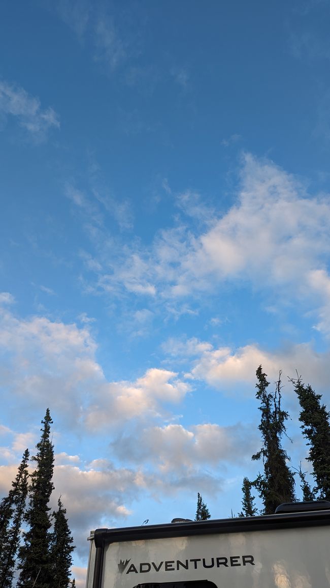 Day 20: Boya Lake - Marsh Lake: a long travel day in the Yukon