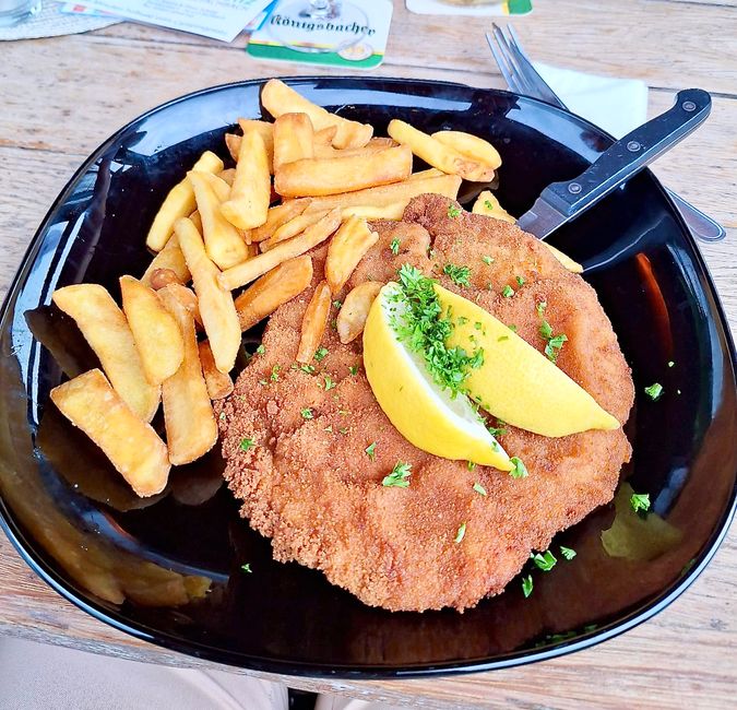 This is how a Wiener Schnitzel should look like.