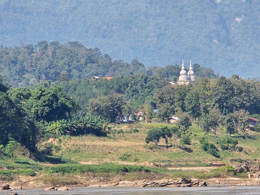 Auf dem Mekong von Luang Prabang nach Ban Houayxay