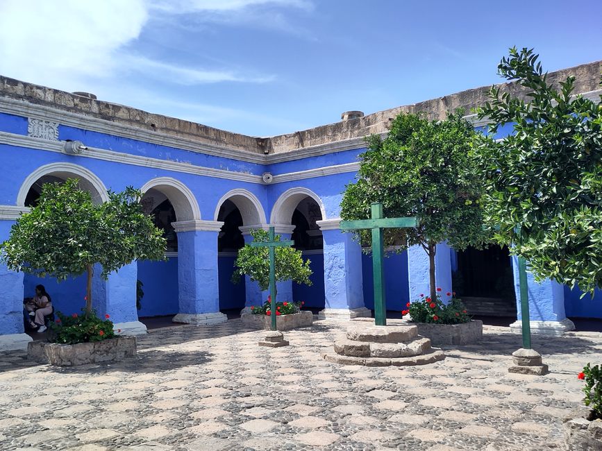 Arequipa: Beautiful Colca Canyon and the best almond peak in the world