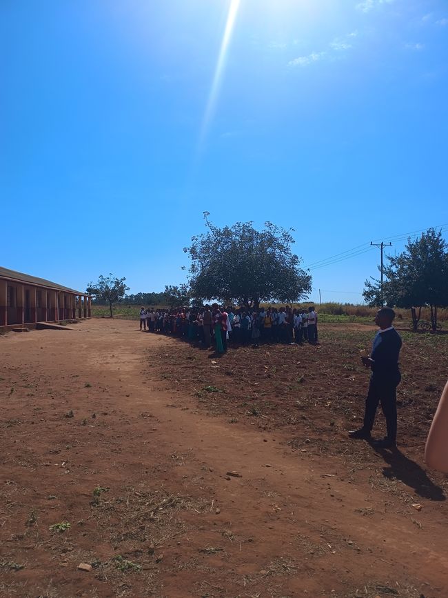 Visites scolaires à Macate Chissassa, Nhamacao Rica et Charonga