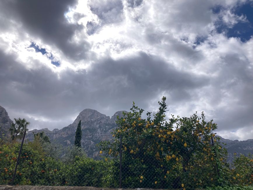 Fornalutx… heißt übersetzt, bestimmt- „steile Treppen“