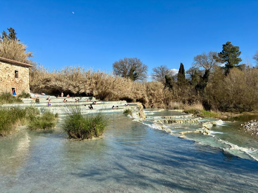 Saturnia ☀️☀️⛅️☀️☀️