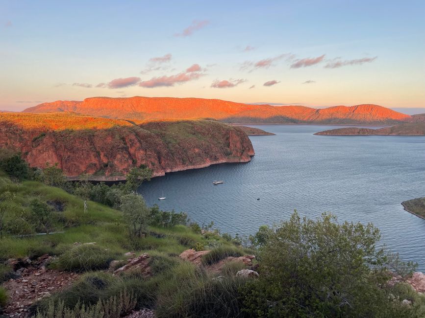 Atardecer sobre el Lake Argyle