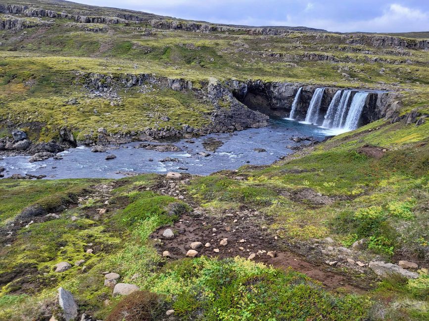 Valley of Waterfalls 