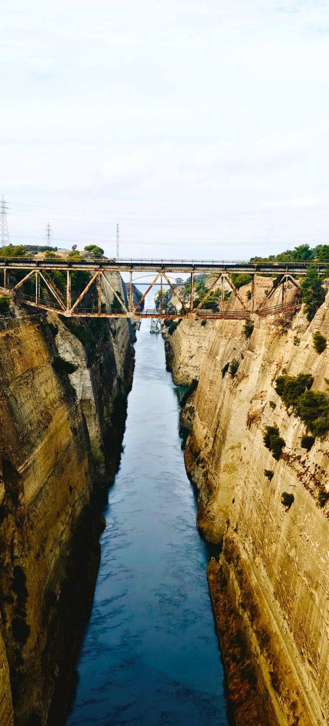 Kanal von Korinth und Istmia