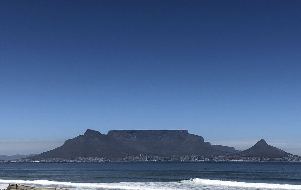 Blick von Blouberg zum Tafelberg in Cape Town