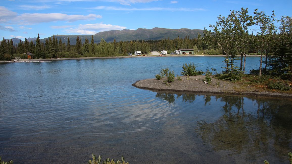 Tag 27: Bärenshow & fantastische Bergwelten - zurück nach Yukon/Kanada