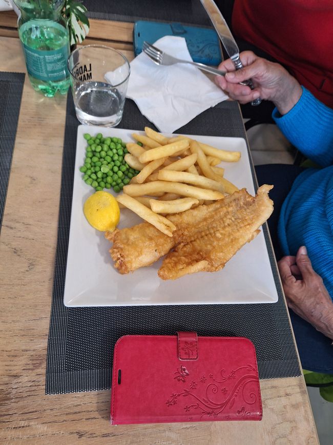 fish and chips avec des pois 