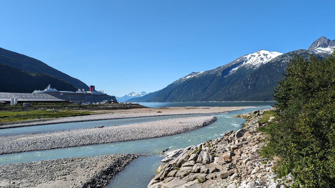 Blick von der Skagway Footbridge