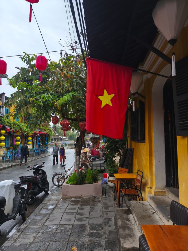 对立的 ....