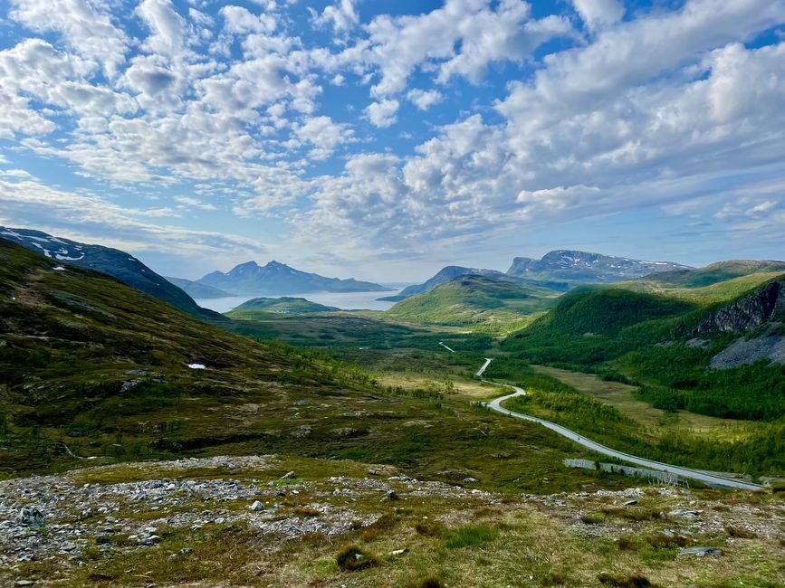 Break with a view of Kvaløya and Vengsøy (two islands)
