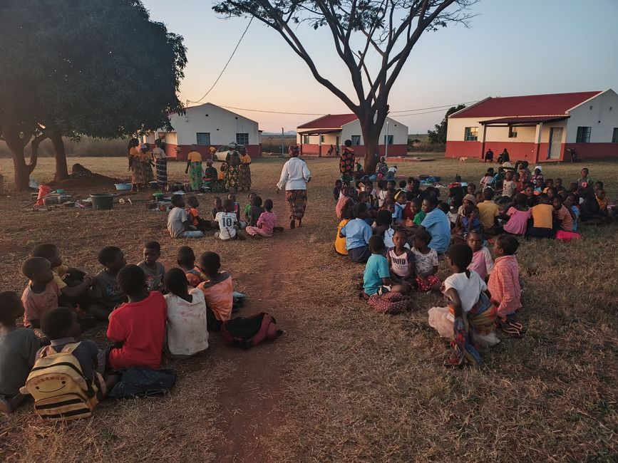 Visites scolaires à Macate Chissassa, Nhamacao Rica et Charonga