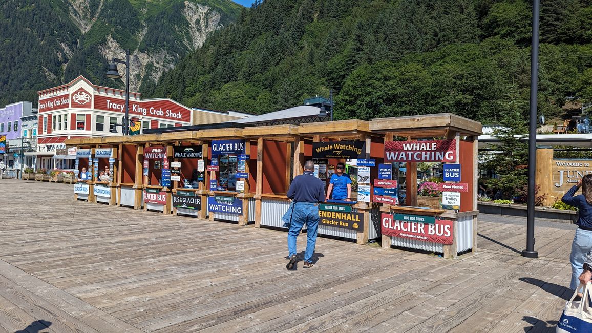 Day 24: Trip to Juneau: Glacier Outburst & 20,000 Tourists