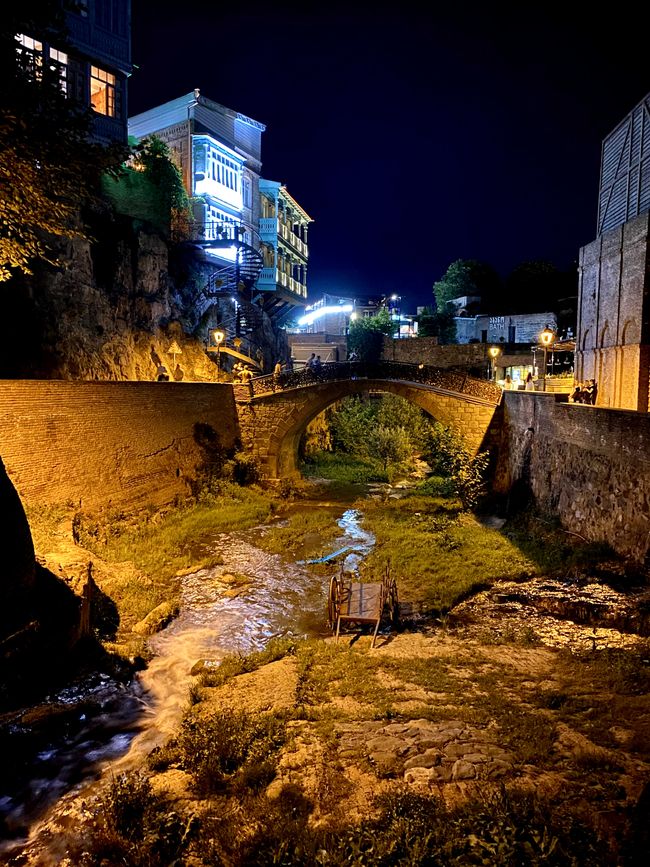 Ponte dell'Amore di notte
