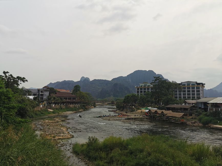 Continuing the journey to Vang Vieng - Hike to the Silver Cross Viewpoint and hot air balloon ride
