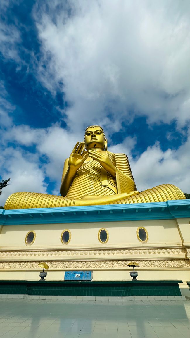 Dambulla Cave Temple