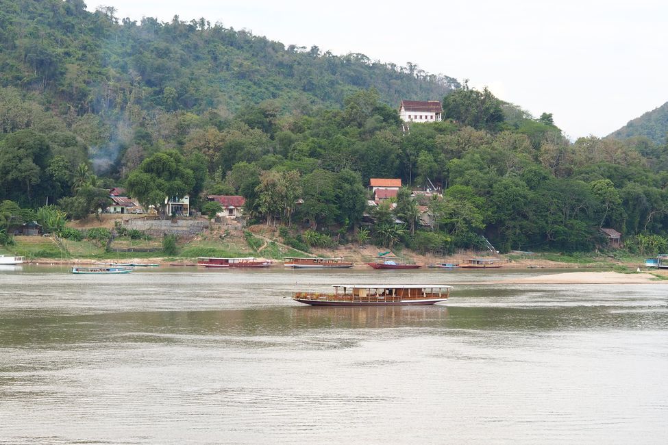 Am Flussufer des Mekong