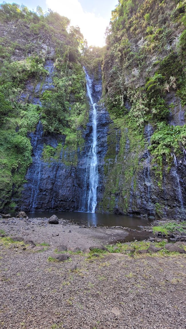 Tour around the edge of Tahiti-Nui