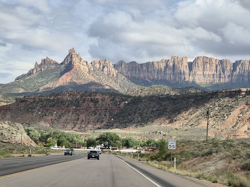Einfahrt in die Zion NP Region