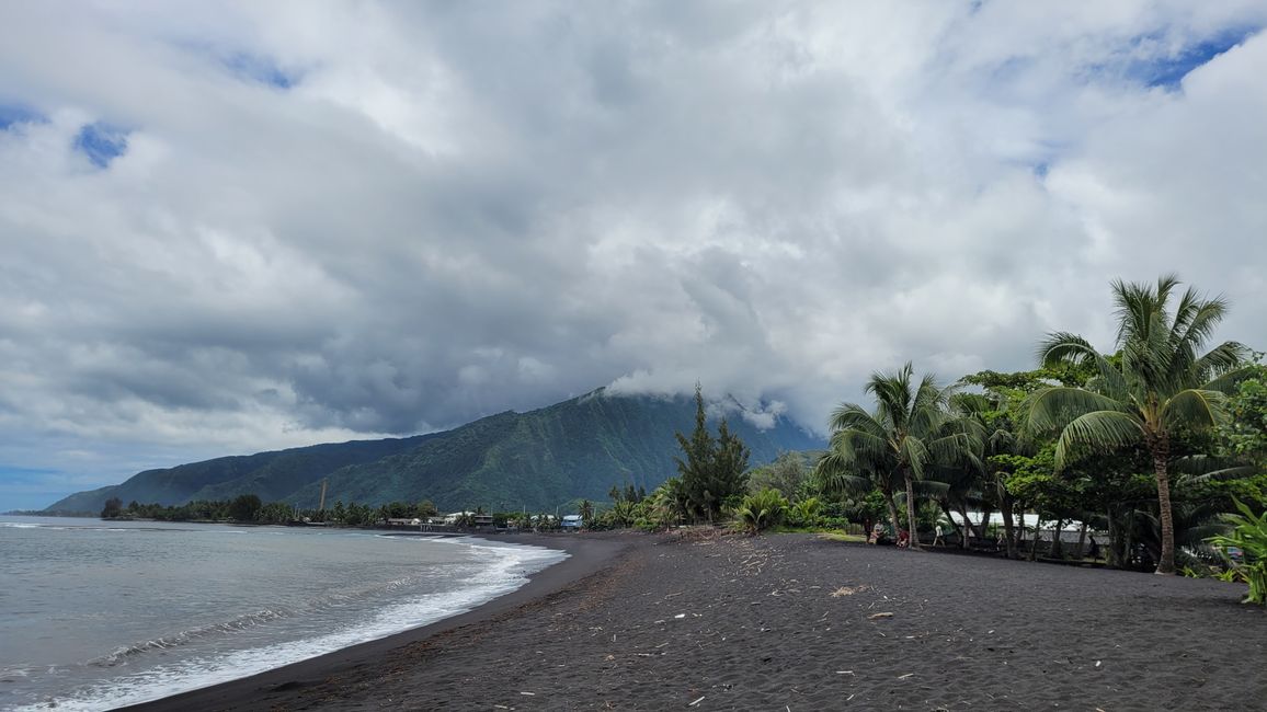 Tour around the edge of Tahiti-Nui