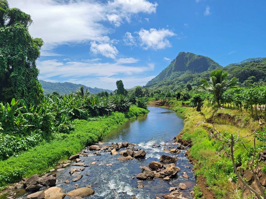 Apoomau River