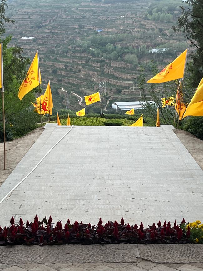 Escursione nei dintorni di Tianshui
Mai Ji Shan/Complesso Tempio dei Buddisti, Tempio di Fuxi