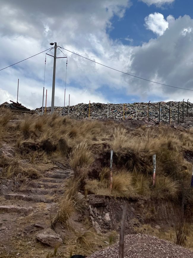 Day 17 
Mysterious hiking trail with "waterfall" somewhere in the Andes near Cusco