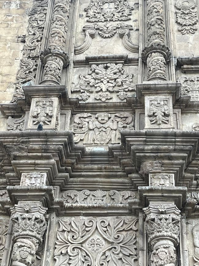 Abbild der Pachamama an der Basílica San Francisco