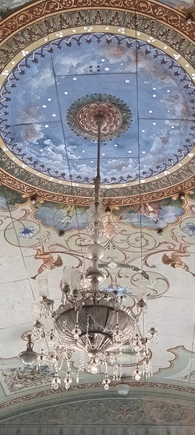 Decke im Theater