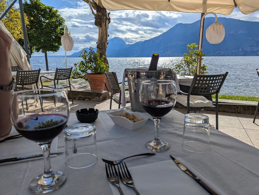 Day 11: exhausting 200 kilometers of rain to Lake Garda