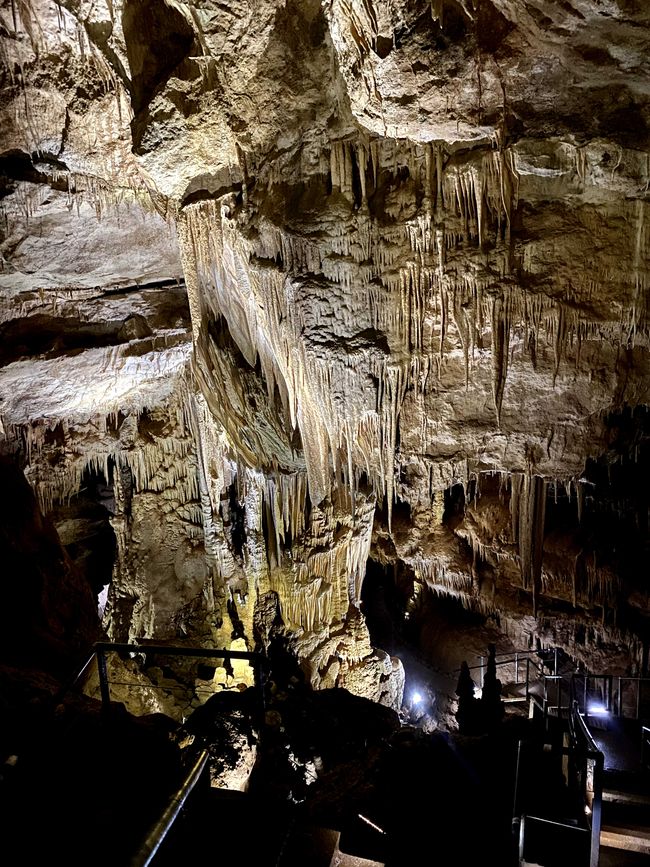 Tropfsteinhöhlenbesichtigung in Georgien - Prometheus Cave