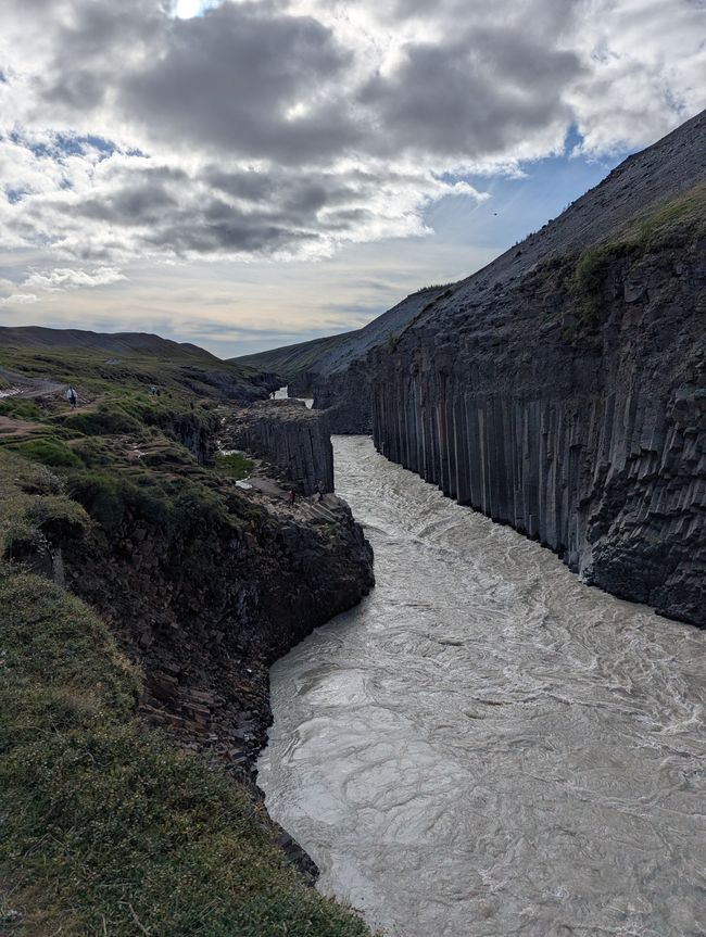 Un café à l'angle du monde (En route dans le désert volcanique)