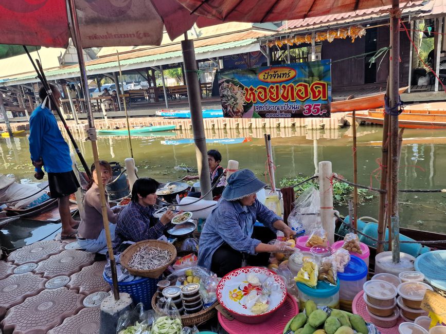 Mercado flotante local Takha